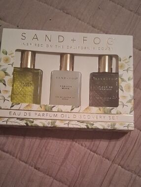 Women Bath & Body Eau de Parfum Oil Discovery Set - White/Gold/Green